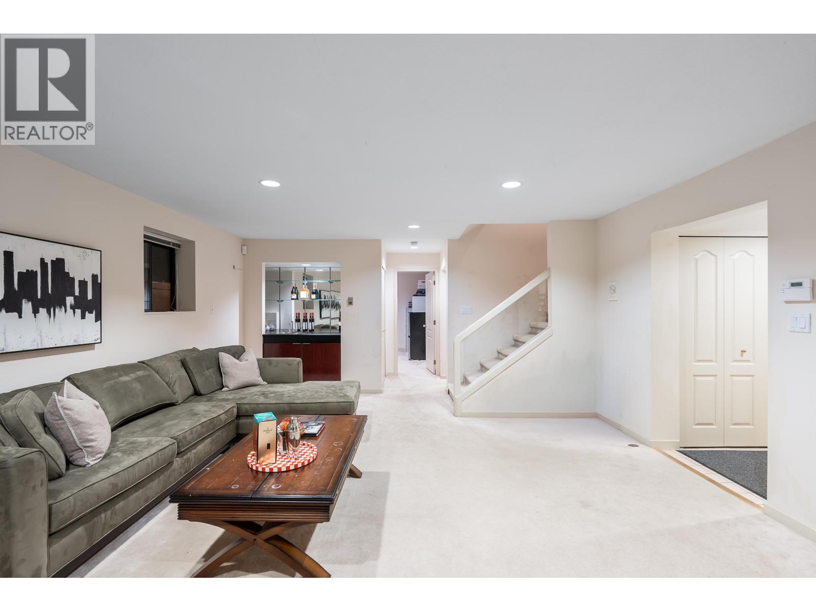 1595 TYROL COURT, West Vancouver