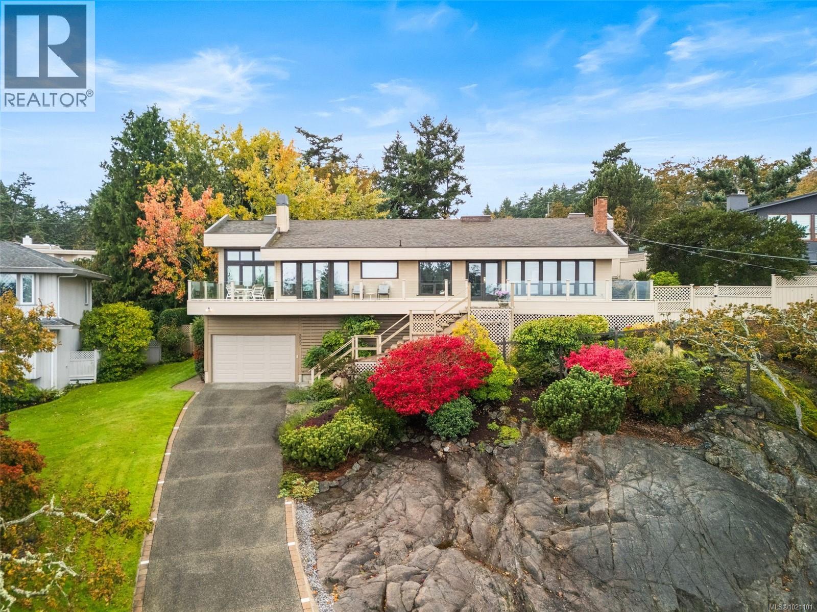  2923 Mt. Baker View Road, Saanich