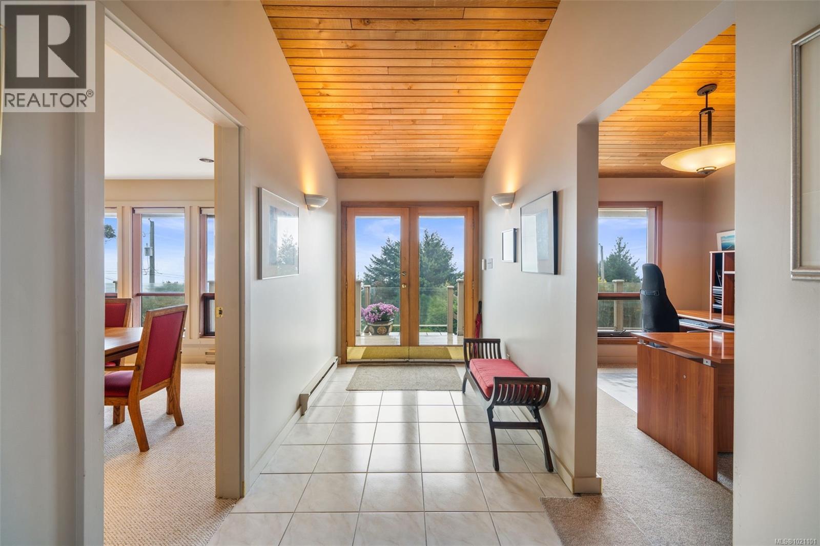  2923 Mt. Baker View Road, Saanich