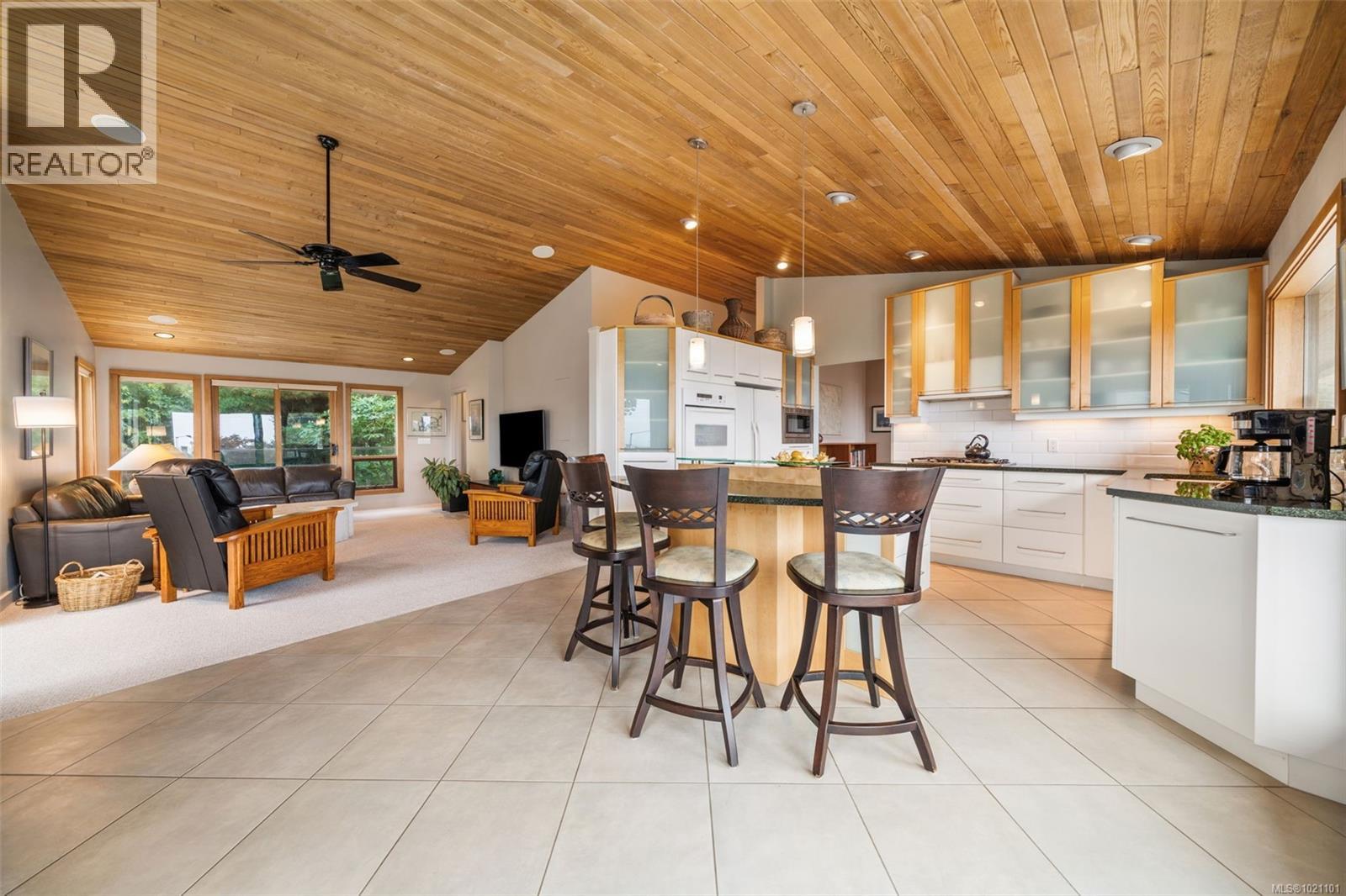  2923 Mt. Baker View Road, Saanich