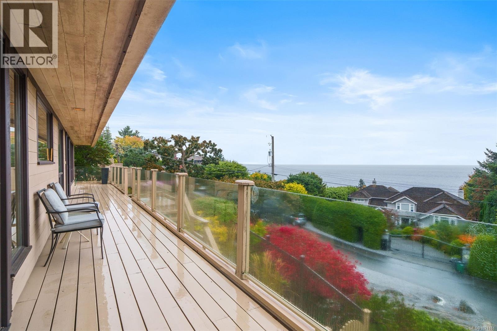  2923 Mt. Baker View Road, Saanich