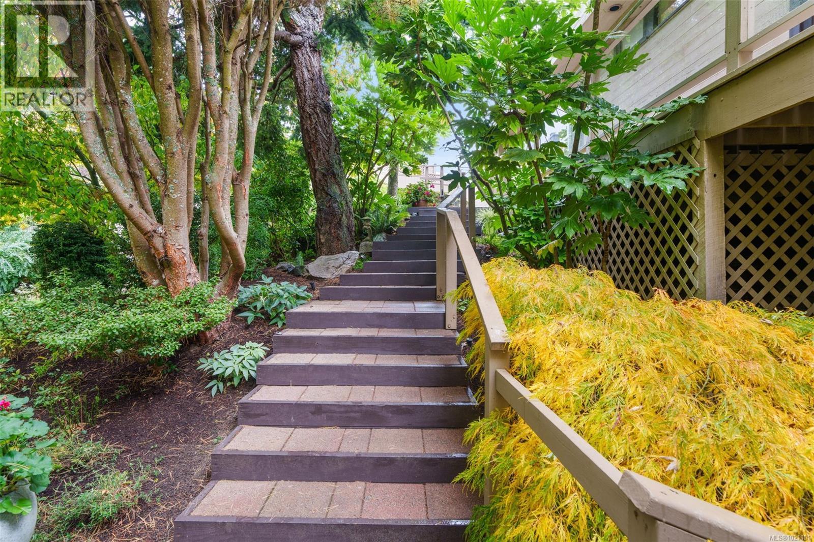  2923 Mt. Baker View Road, Saanich