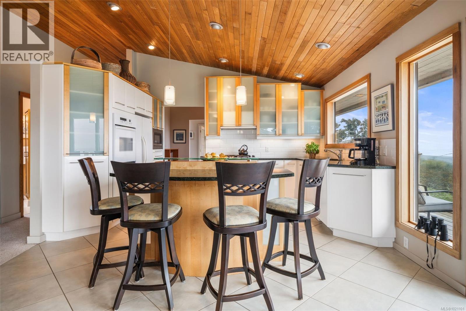  2923 Mt. Baker View Road, Saanich