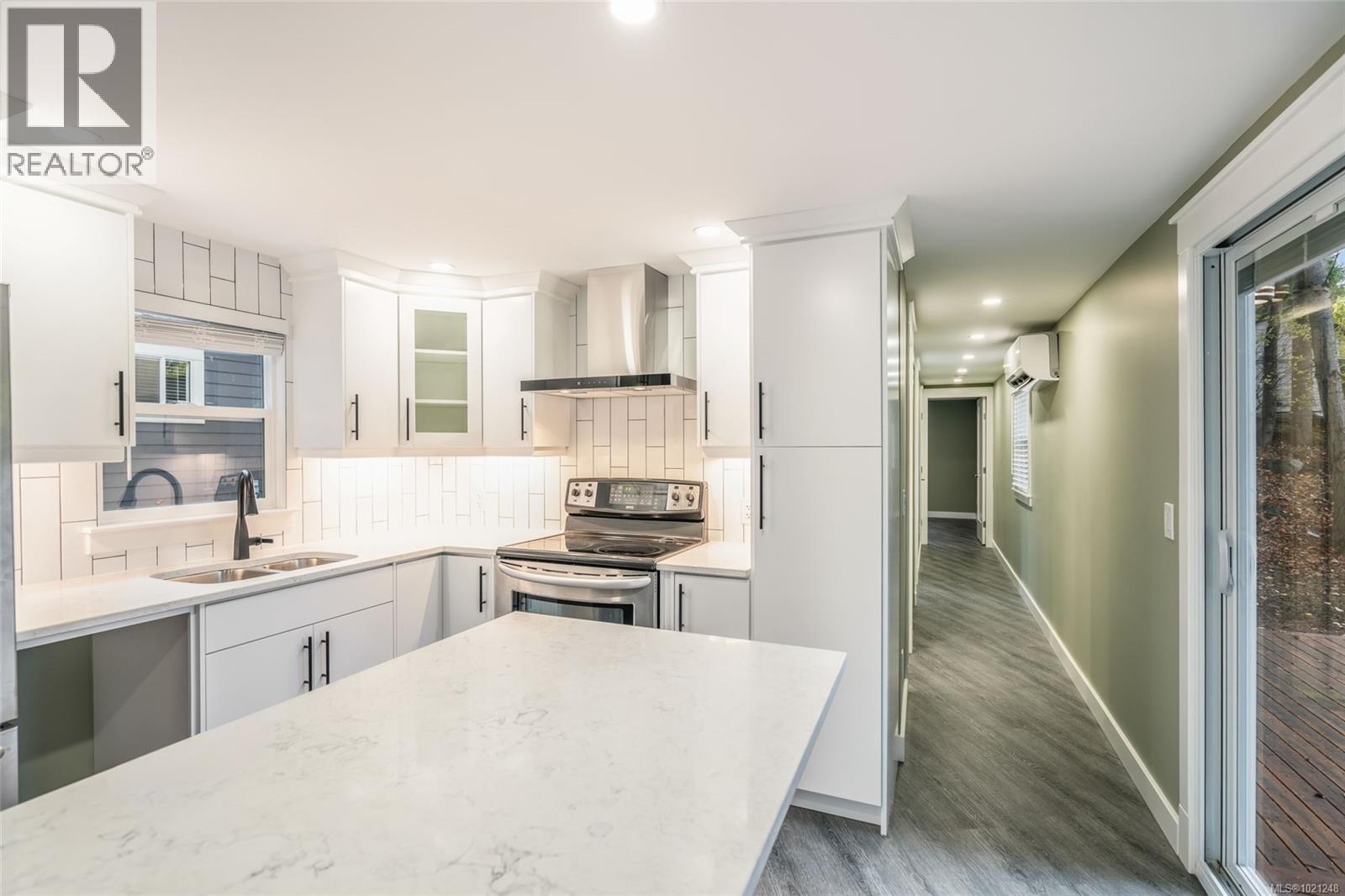 #34 80 Fifth St - 14
