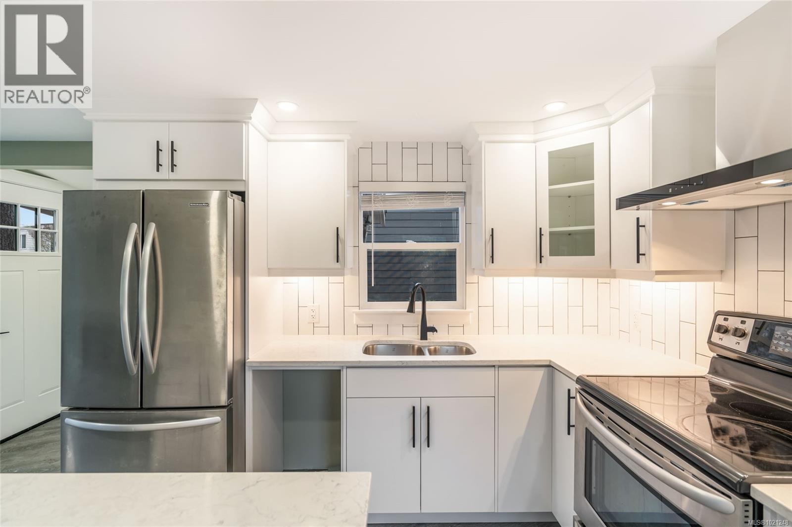 #34 80 Fifth St - 15
