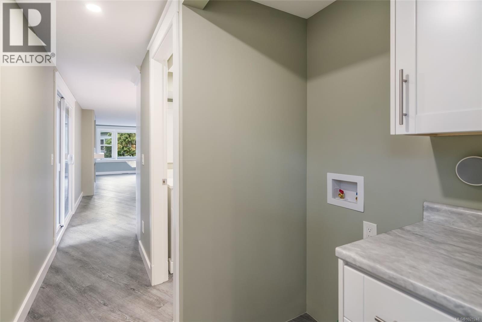 #34 80 Fifth St - 23