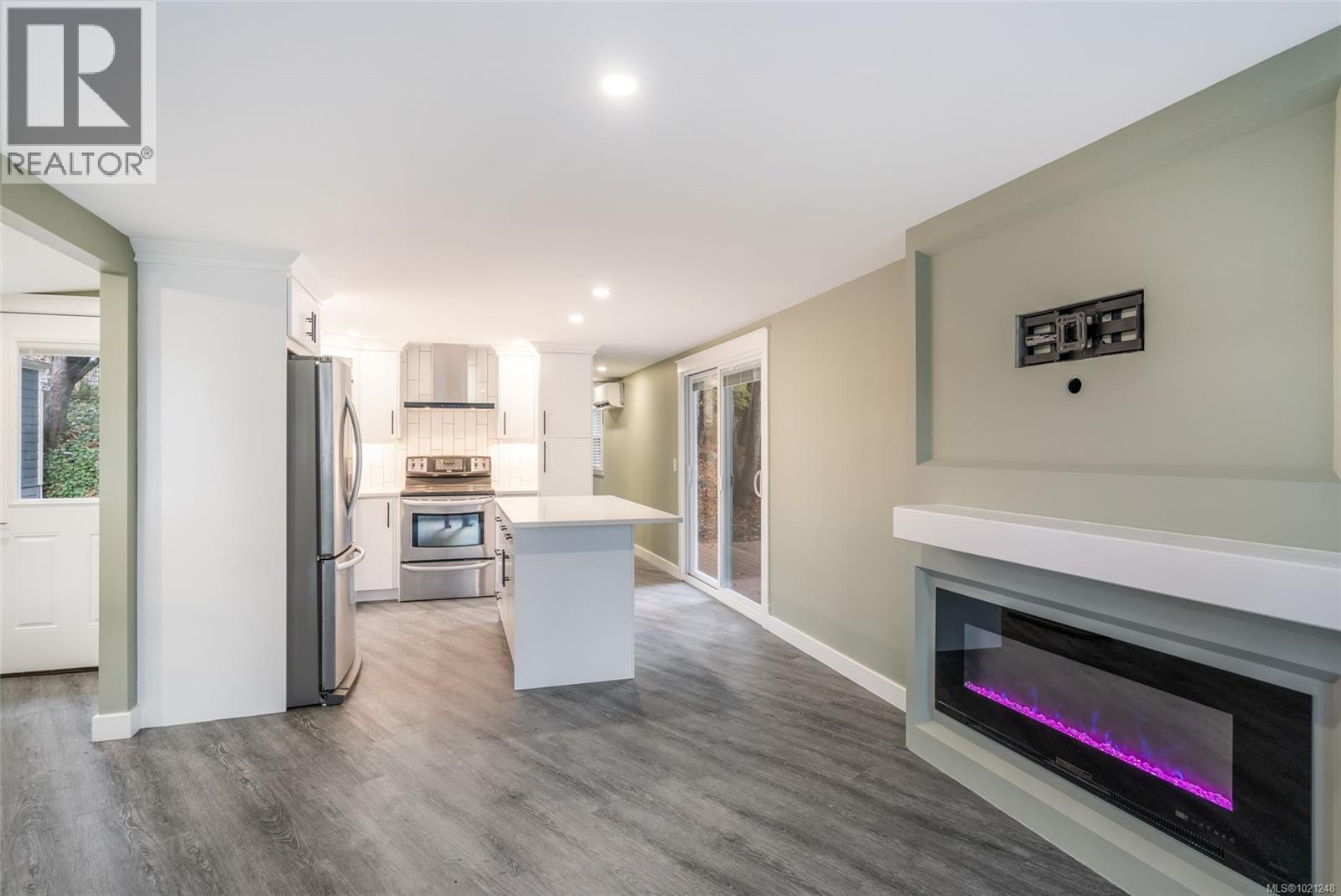 #34 80 Fifth St - 11