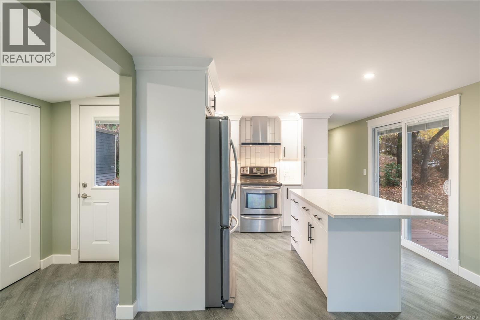 #34 80 Fifth St - 22