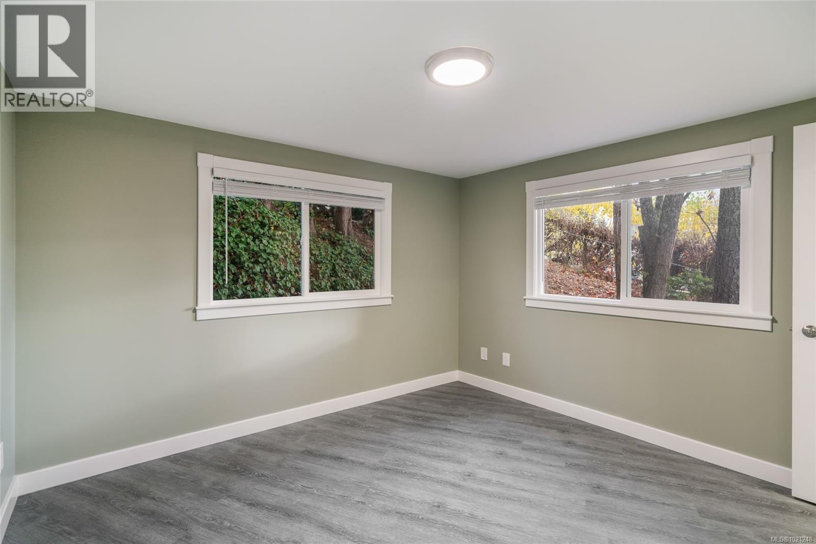 #34 80 Fifth St - 25