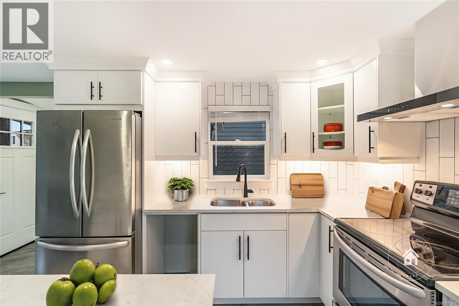 #34 80 Fifth St - 16