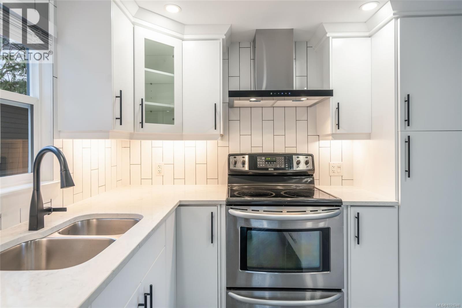 #34 80 Fifth St - 18