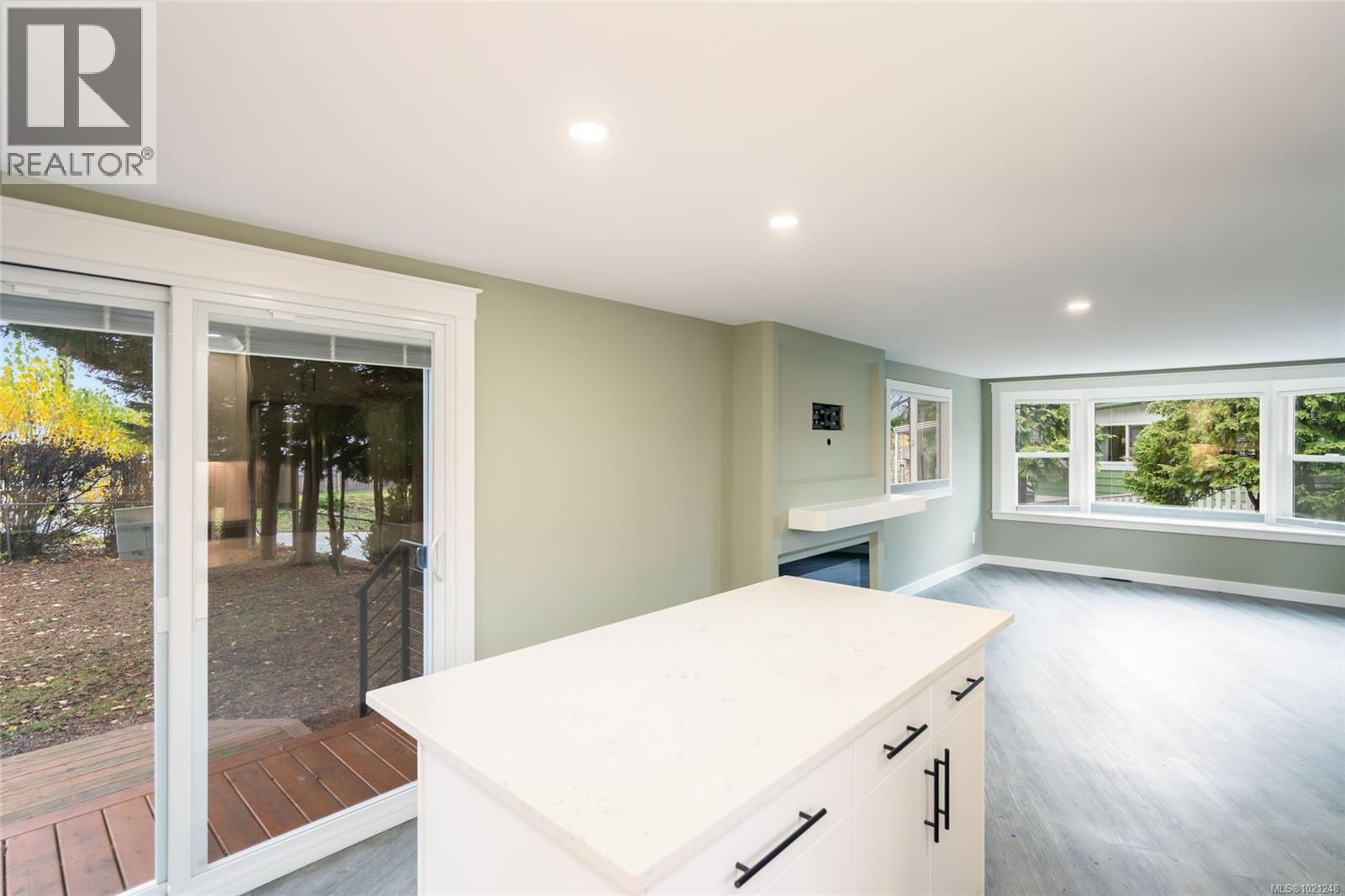 #34 80 FIFTH ST - 20