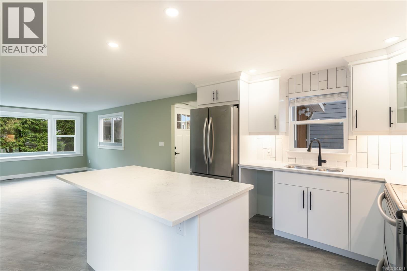 #34 80 Fifth St - 21