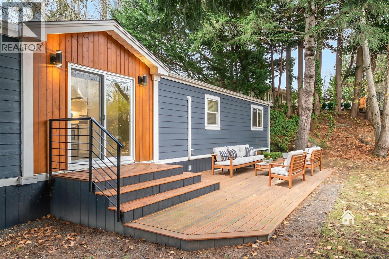 #34 80 FIFTH ST - Image 2