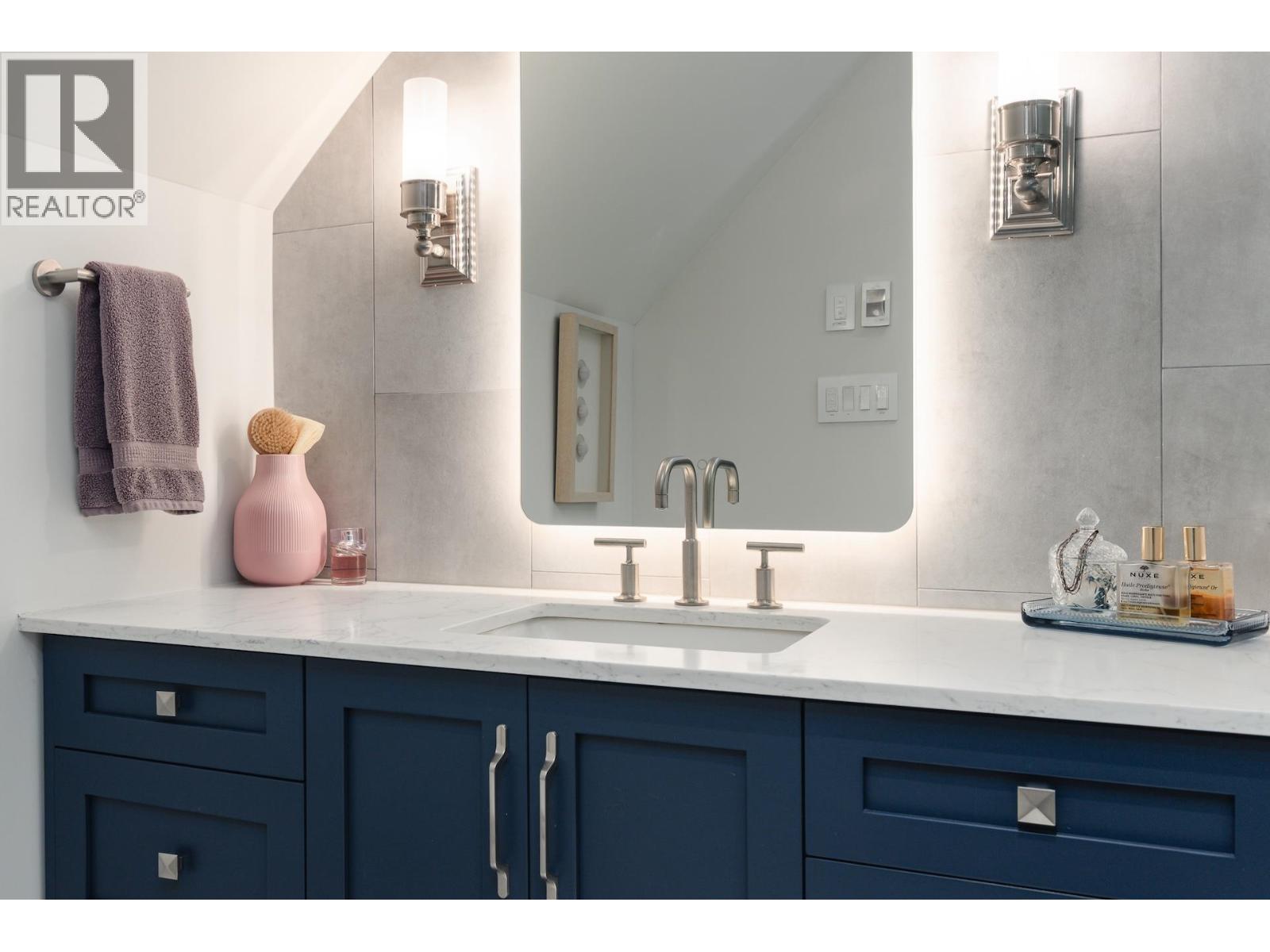 3 4725 SPEARHEAD DRIVE, Whistler