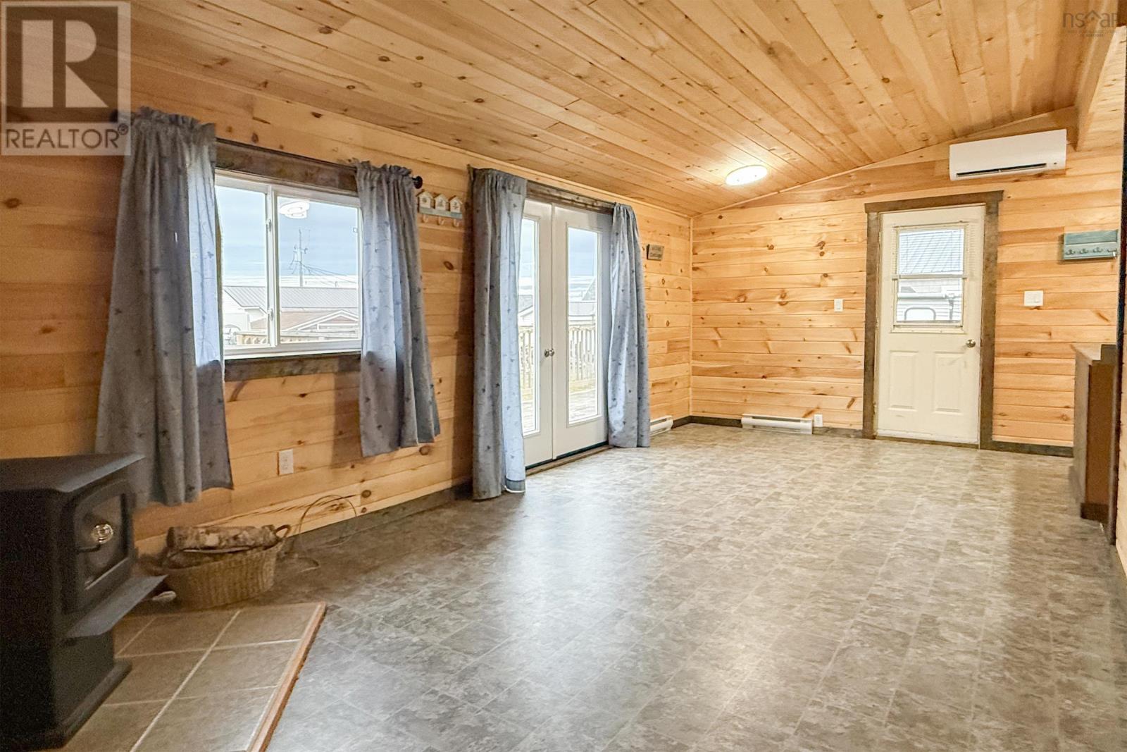 Property 14 of 29 of 208 Jackson Point Road