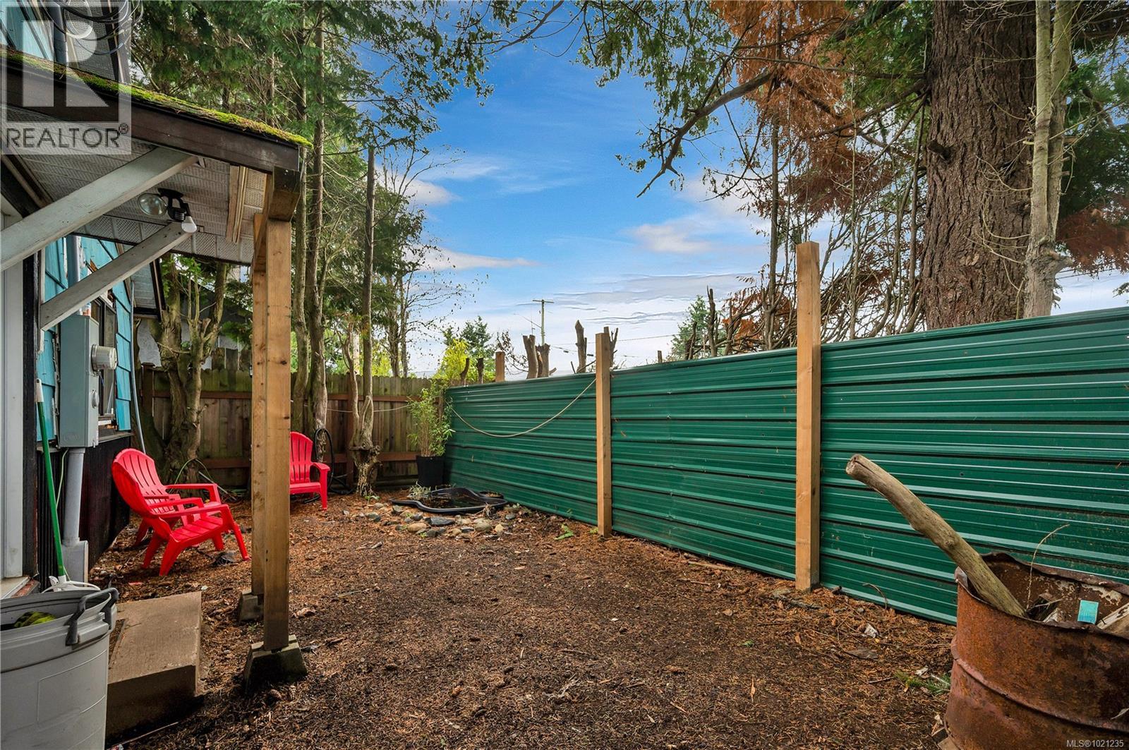 517 Dogwood St, Campbell River