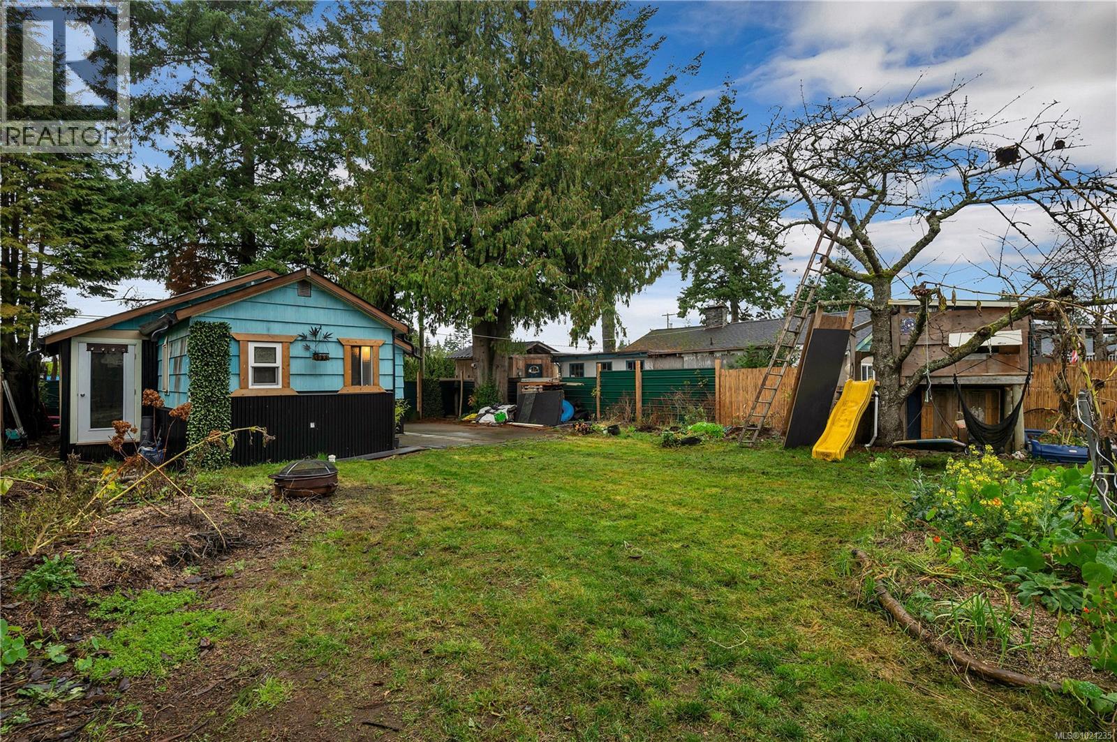 517 Dogwood St, Campbell River