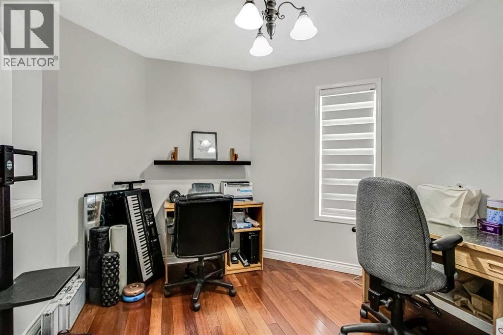 189 Coral Springs Court NE, Calgary, Alberta