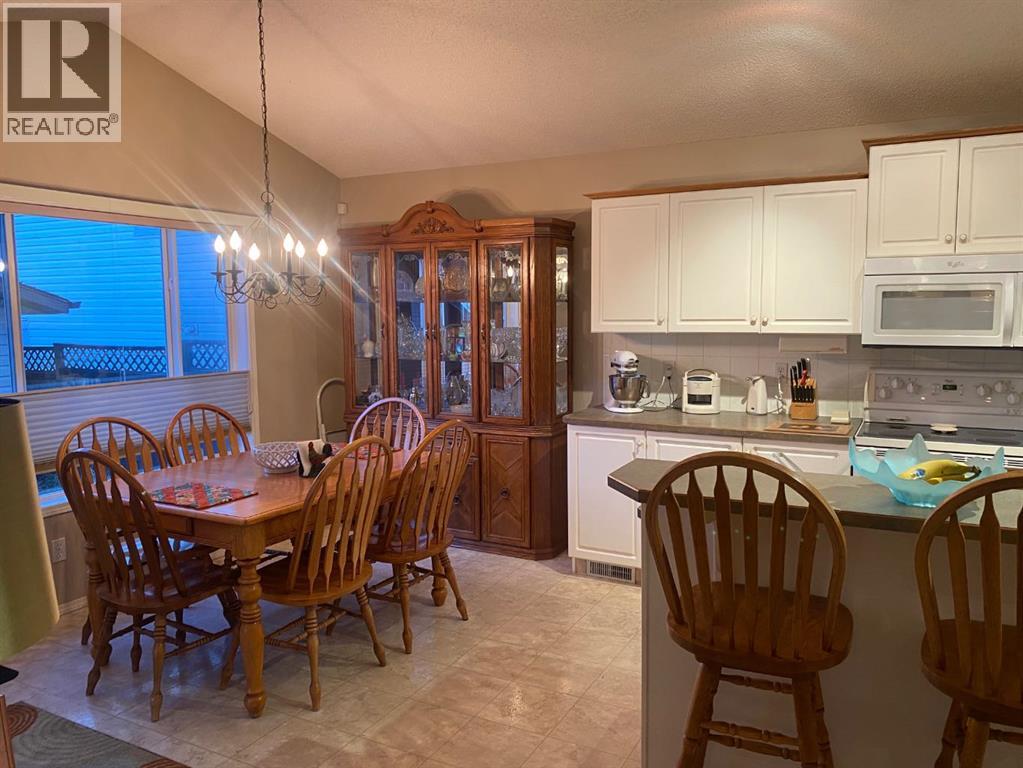 Single Family House 4 Level for Sale in  Prestwick Green SE McKenzie Towne Calgary 