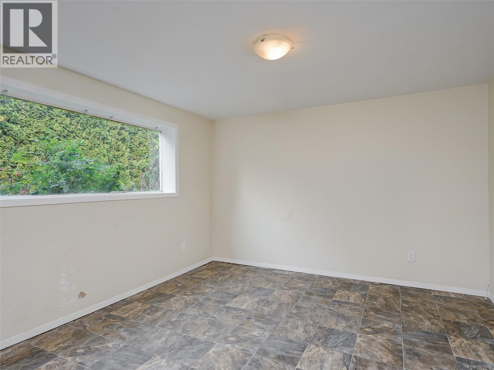  723 Genevieve Road, Saanich