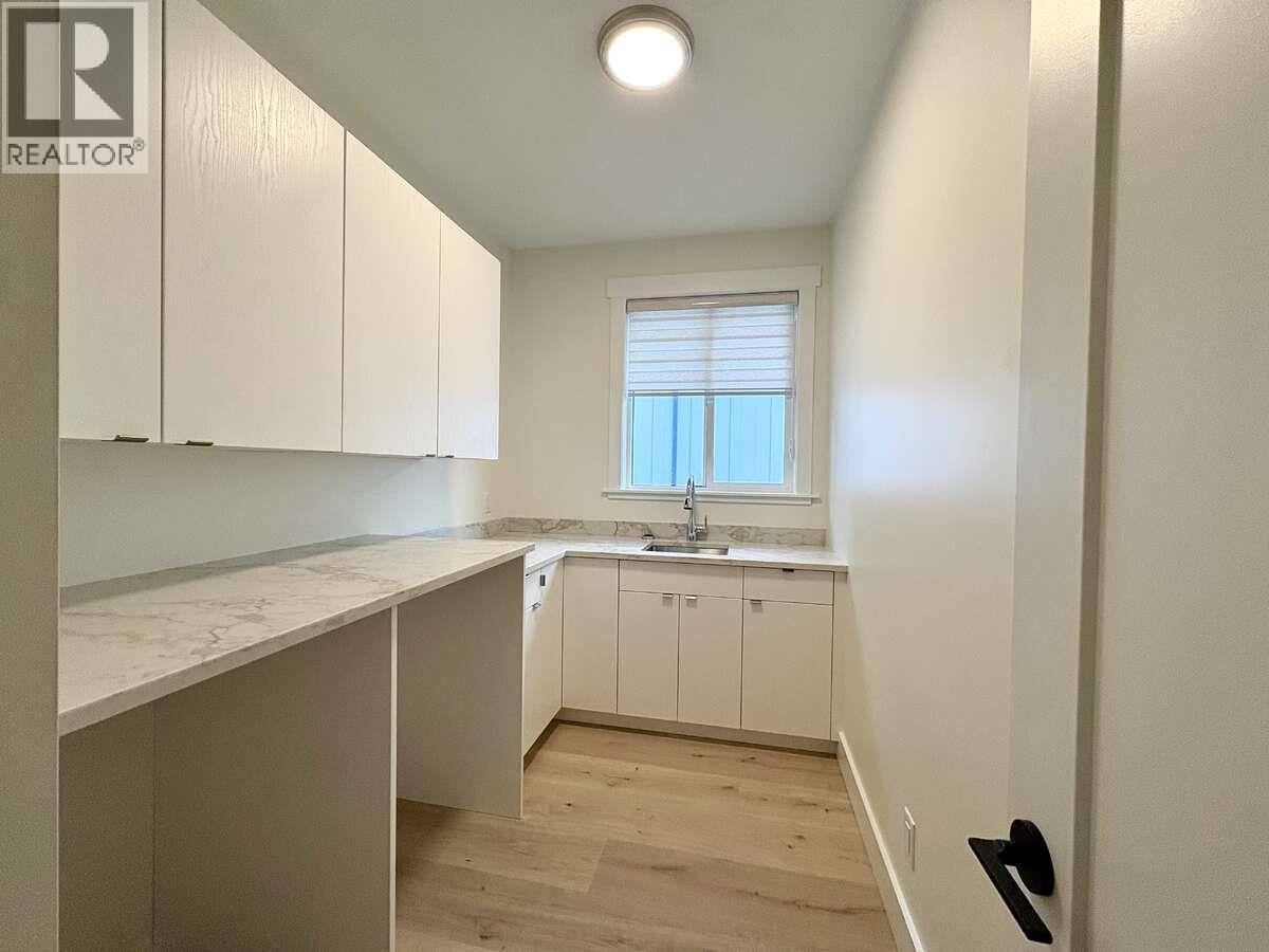  2140 Montenegro Drive, Kelowna