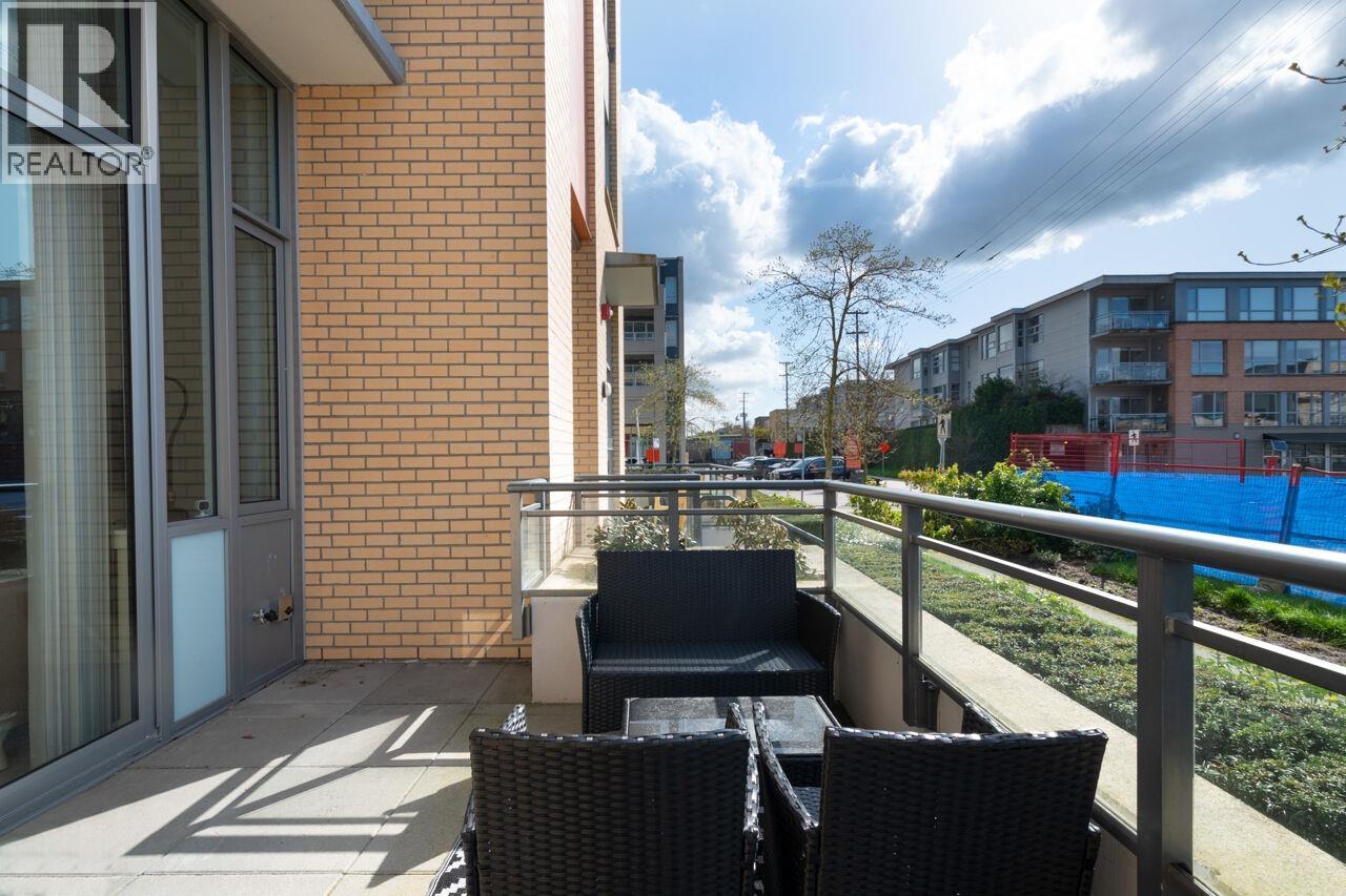 2063 W 10TH AVENUE, Vancouver