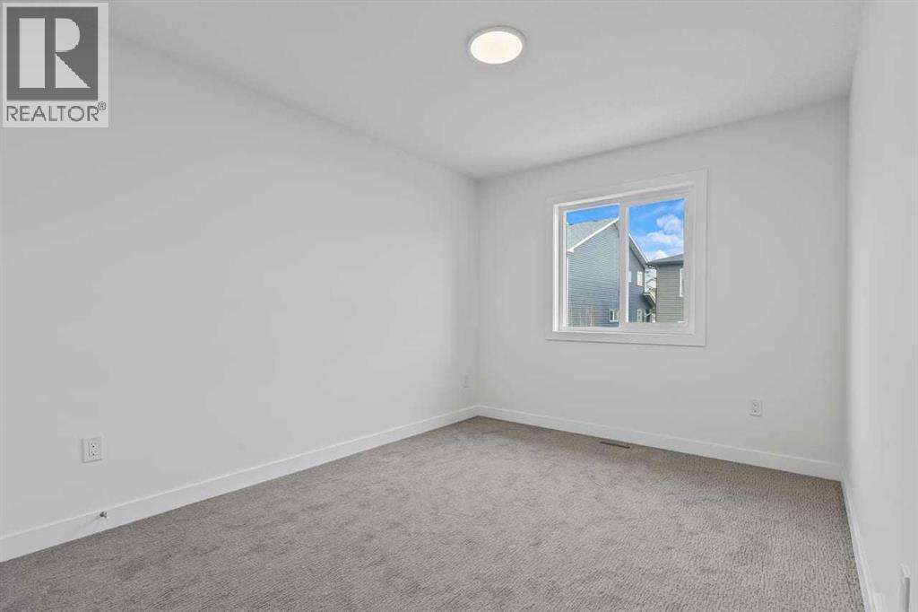 90 Heritage Circle, Cochrane