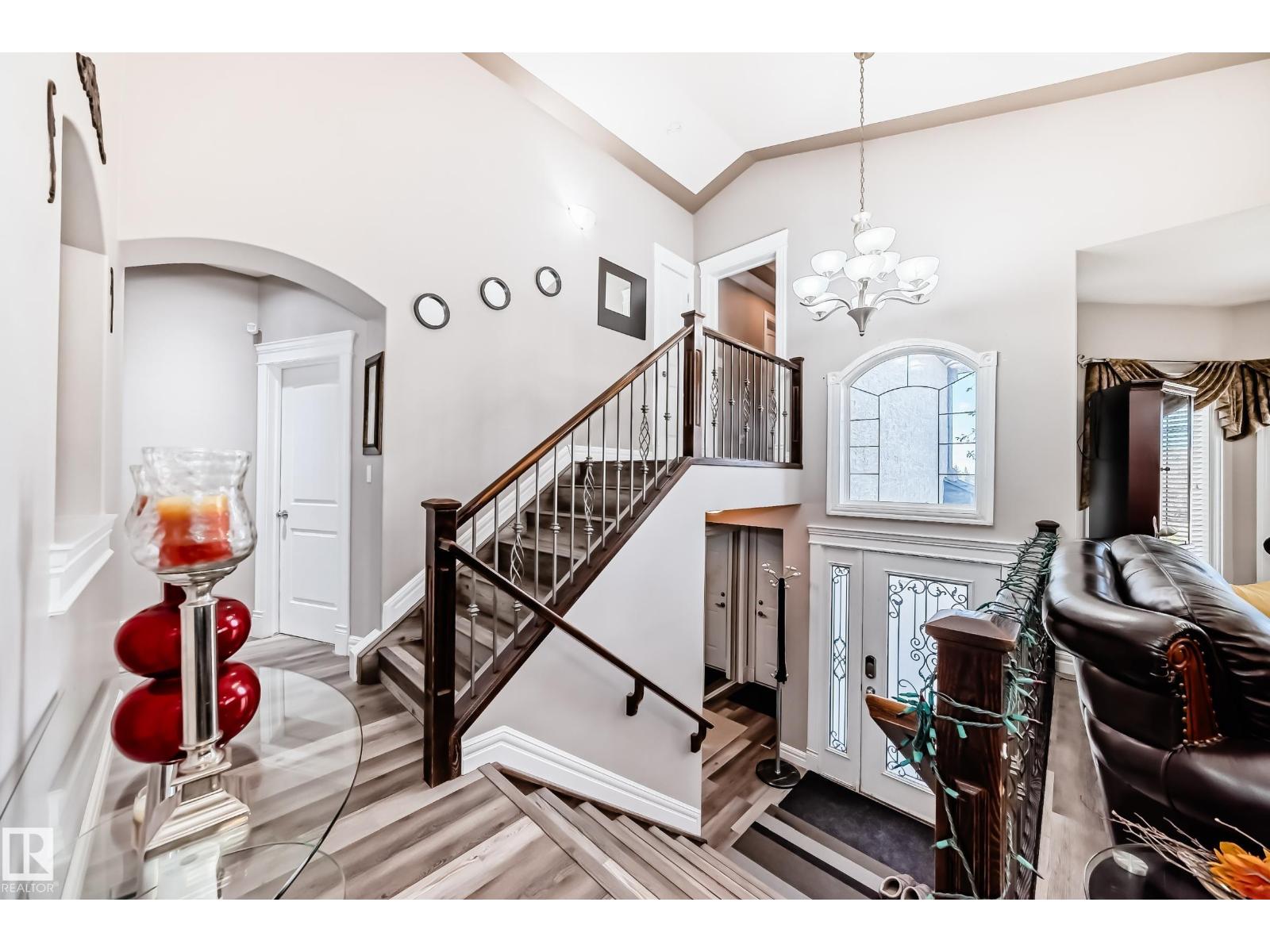 1715 69 ST SW, Edmonton