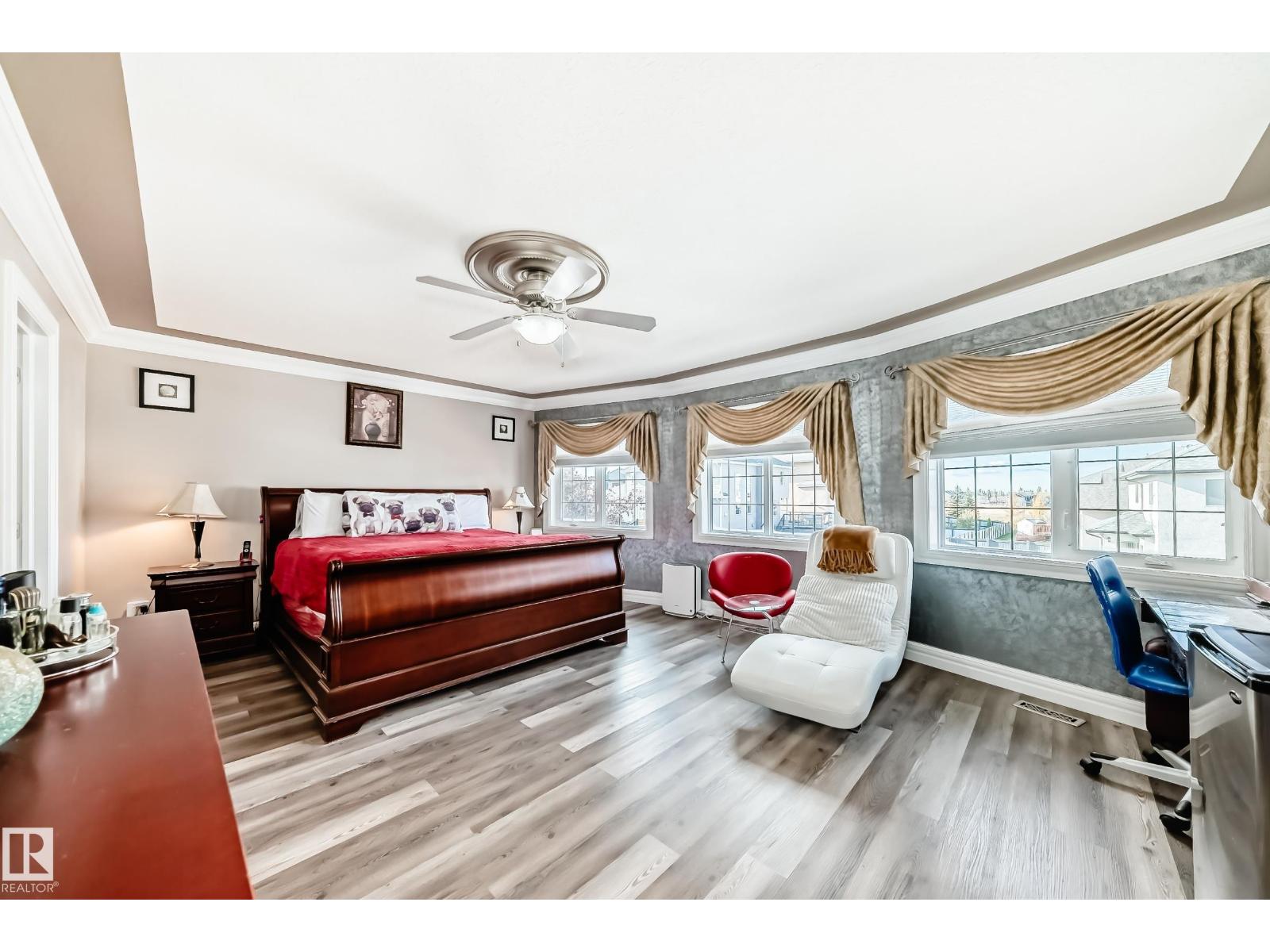 1715 69 ST SW, Edmonton