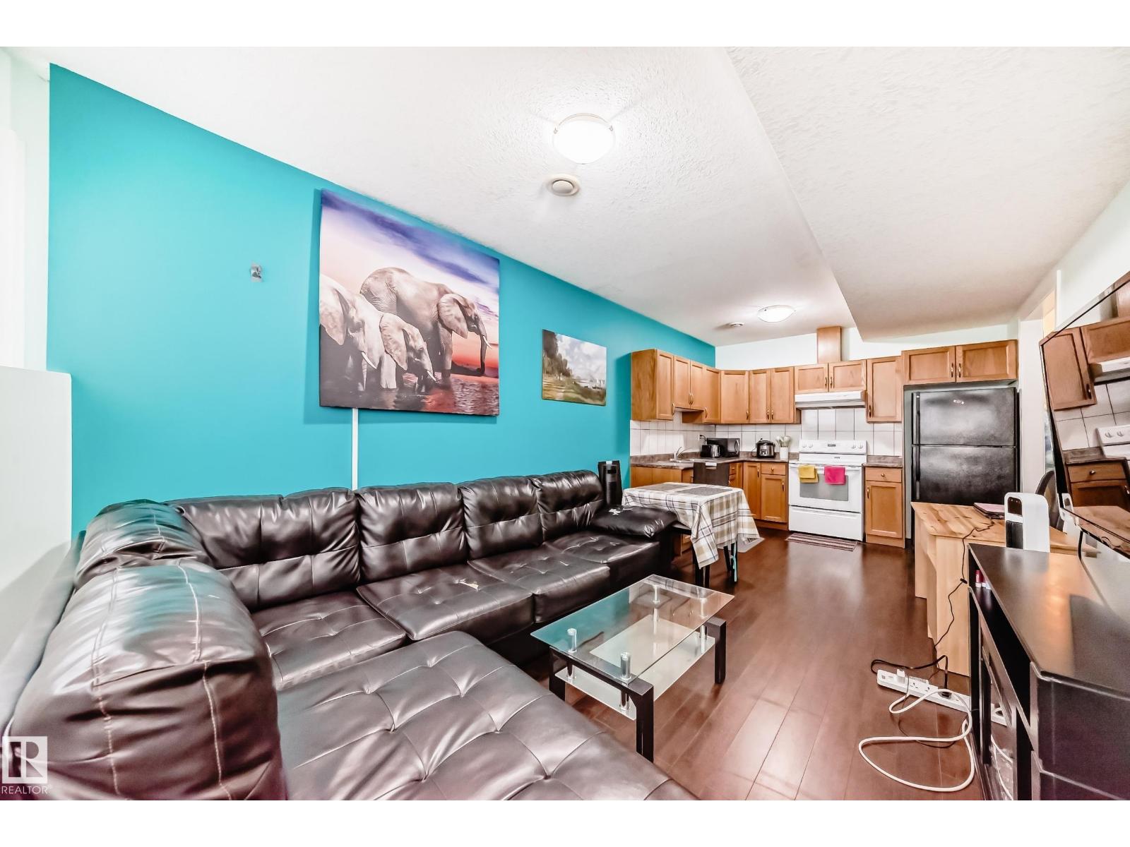 1715 69 ST SW, Edmonton