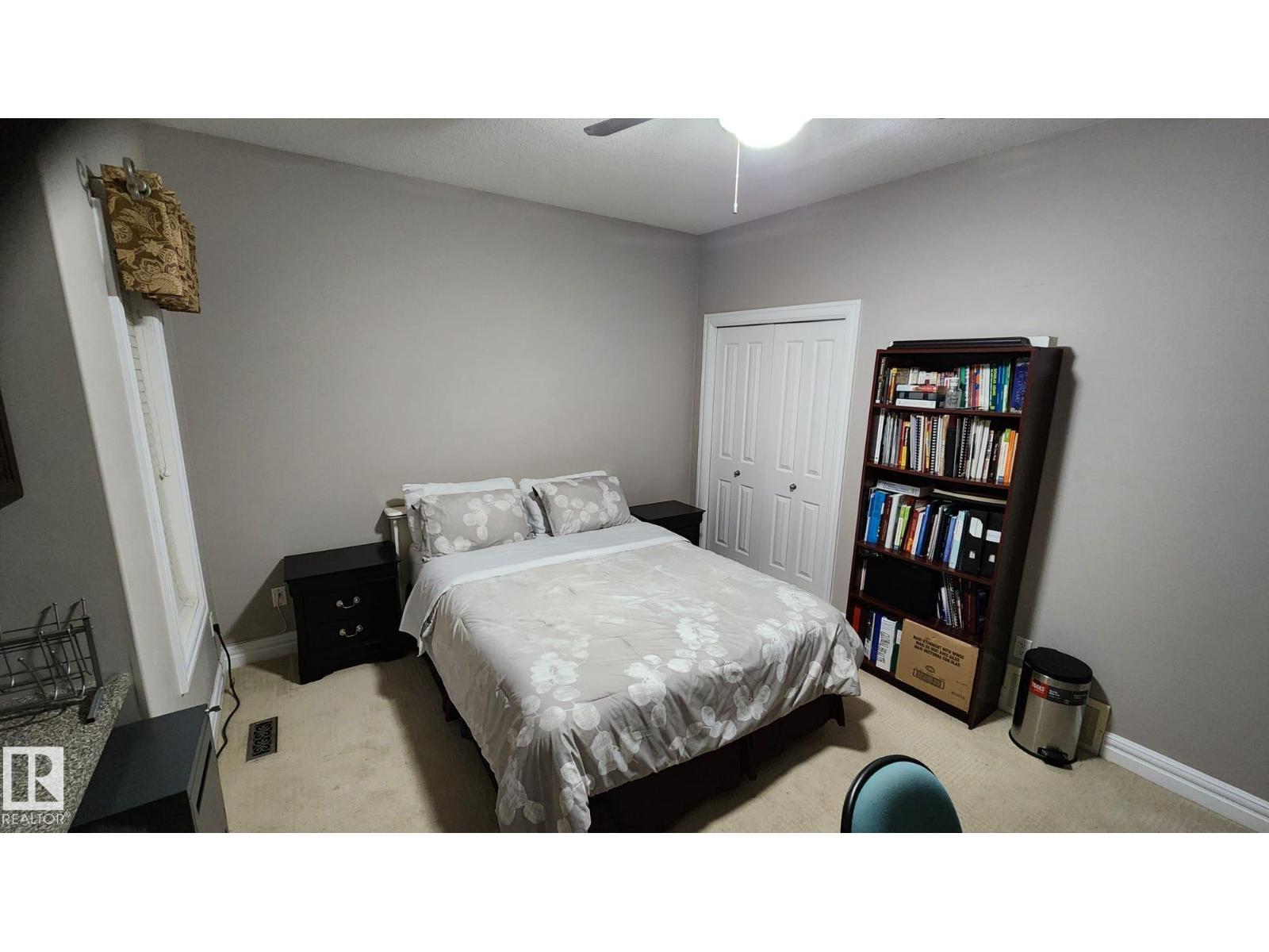 1715 69 ST SW, Edmonton