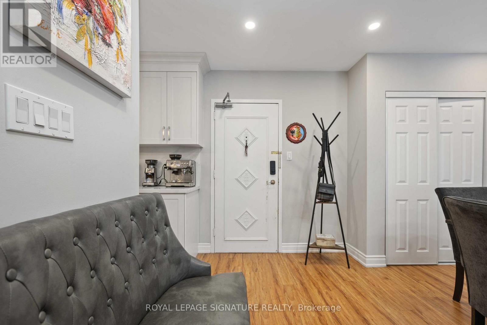 2315 - 320 DIXON ROAD - Photo 5 of 29, Toronto (Kingsview Village-The Westway), Ontario