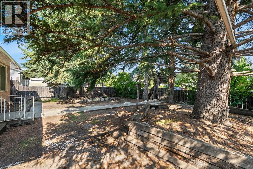 Single Family House Bungalow for Sale in   Avenue NW Bowness Calgary 