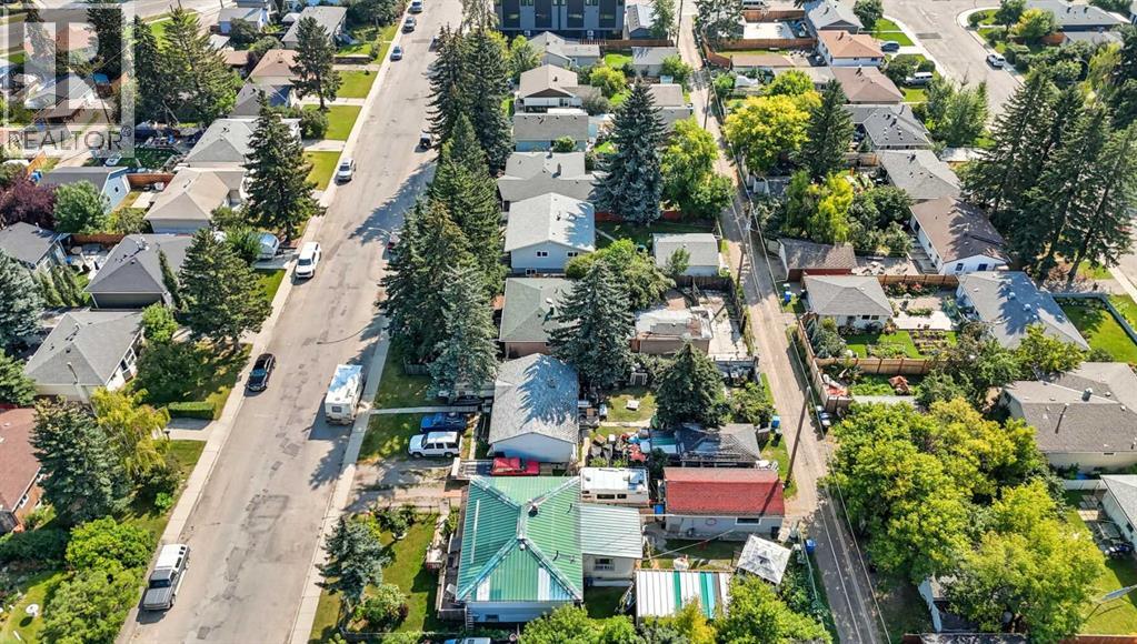 Single Family House Bungalow for Sale in   Avenue NW Bowness Calgary 