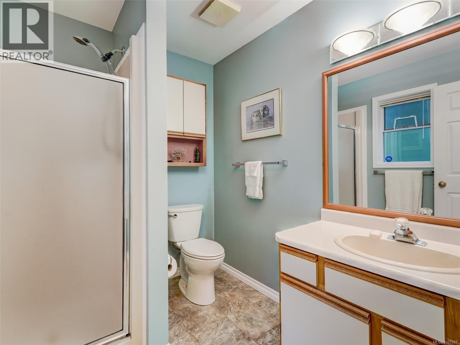  8618 Kingcome Crescent, North Saanich