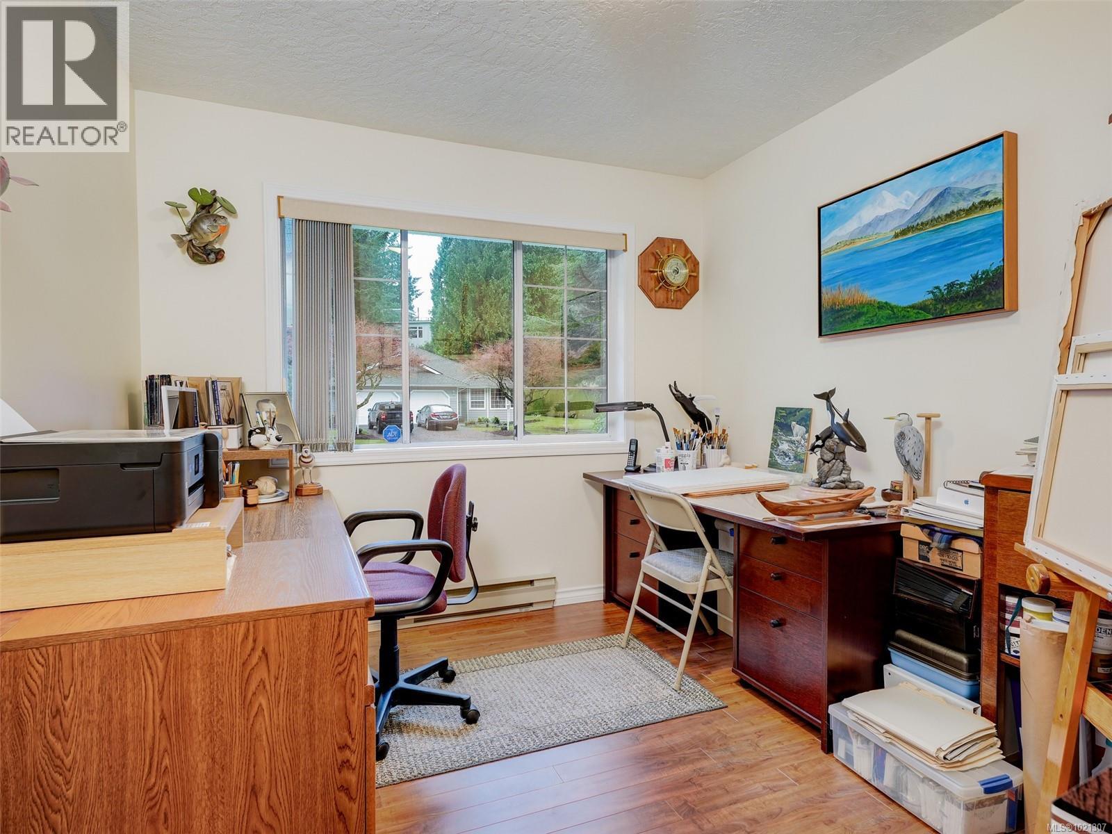  8618 Kingcome Crescent, North Saanich