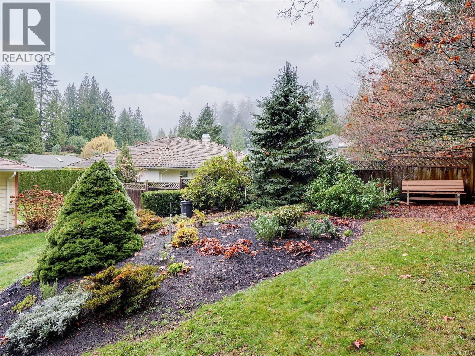  8618 Kingcome Crescent, North Saanich