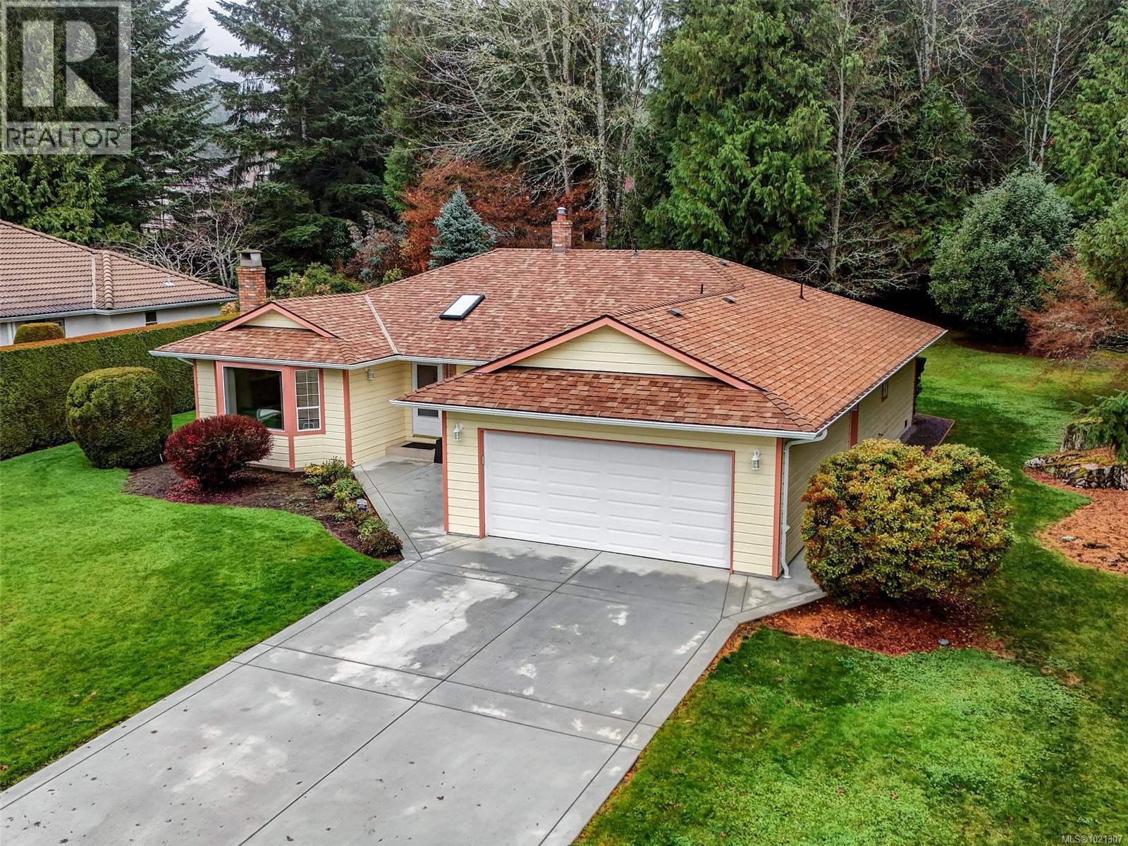  8618 Kingcome Crescent, North Saanich
