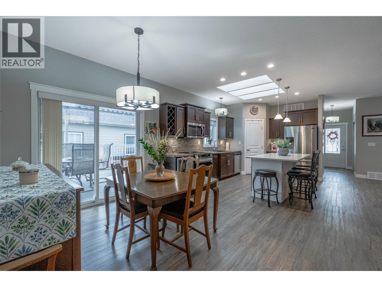 8300 Gallagher Lake Frontage Road Unit# 125, Oliver