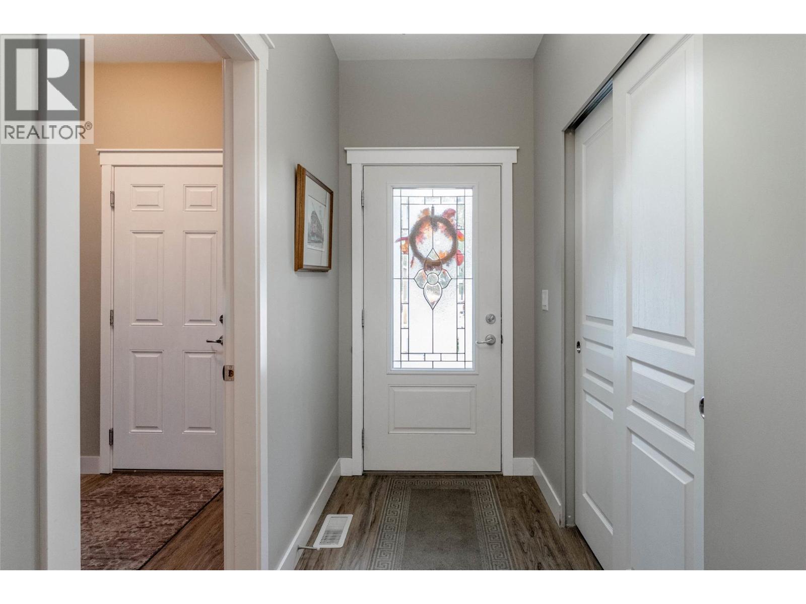 8300 Gallagher Lake Frontage Road Unit# 125, Oliver