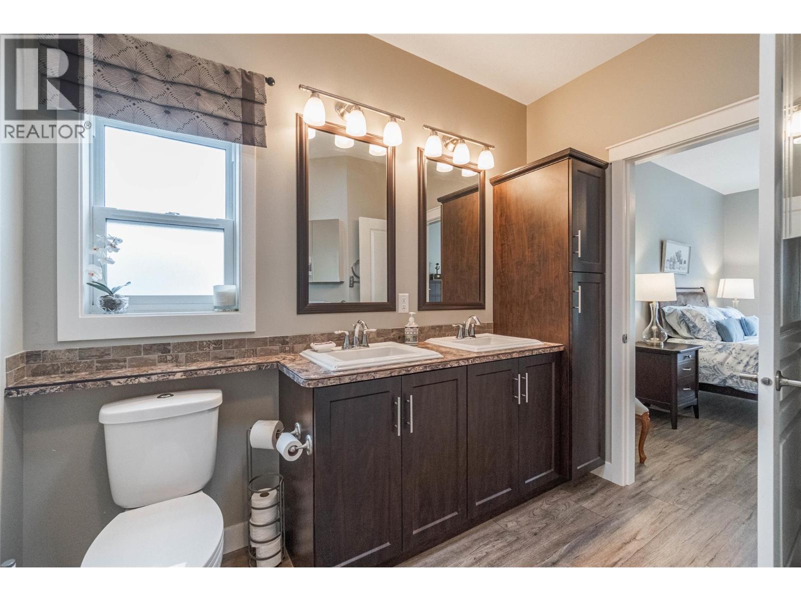 8300 Gallagher Lake Frontage Road Unit# 125, Oliver