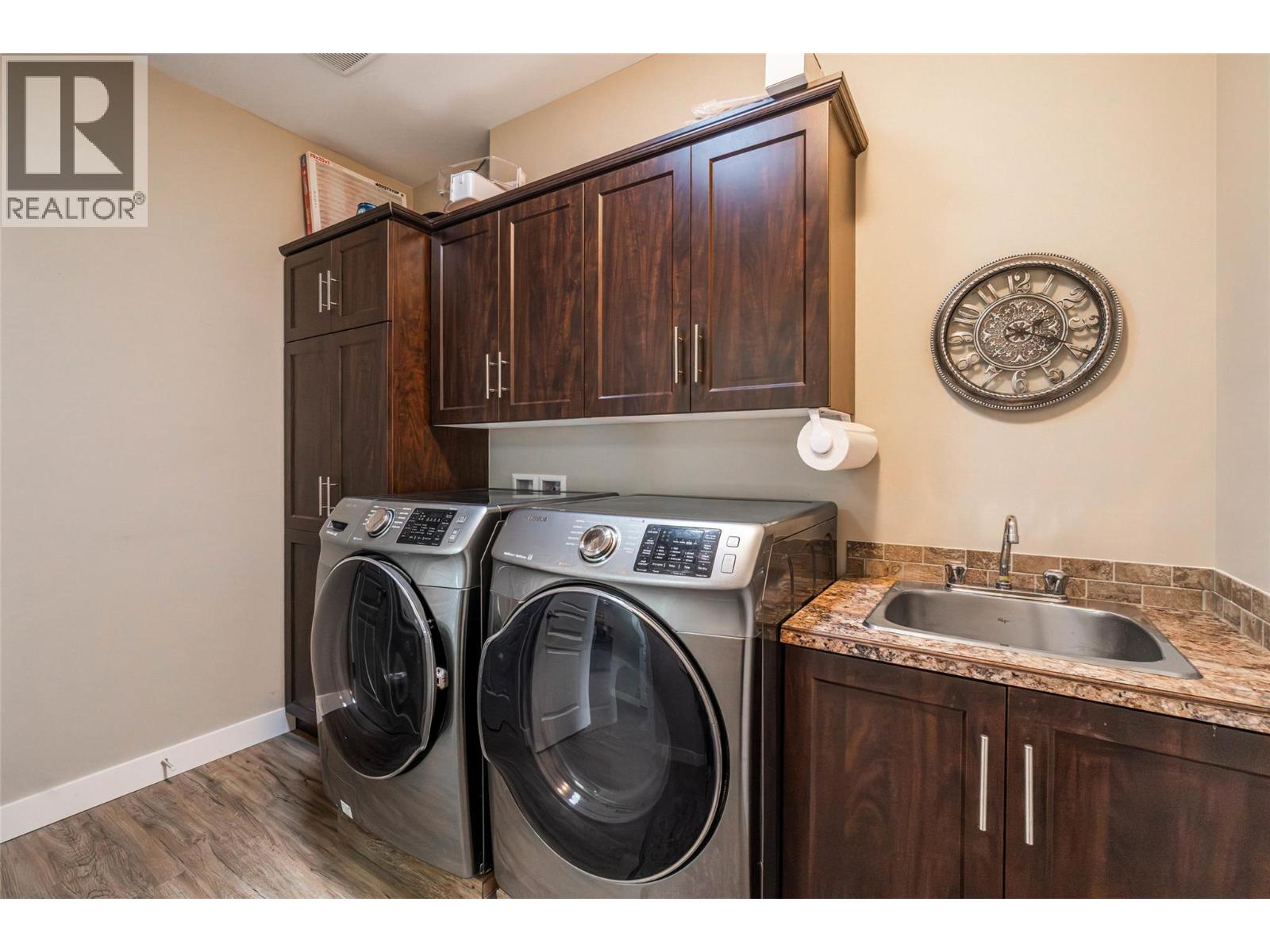 8300 Gallagher Lake Frontage Road Unit# 125, Oliver