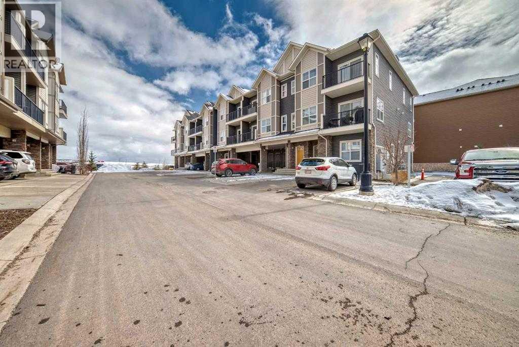 250 Fireside View, Cochrane