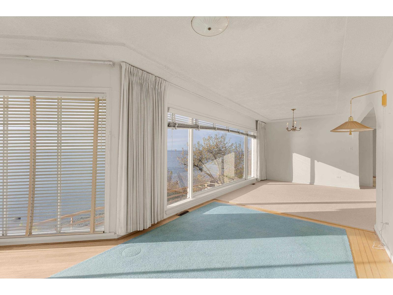 14458 MARINE DRIVE, White Rock