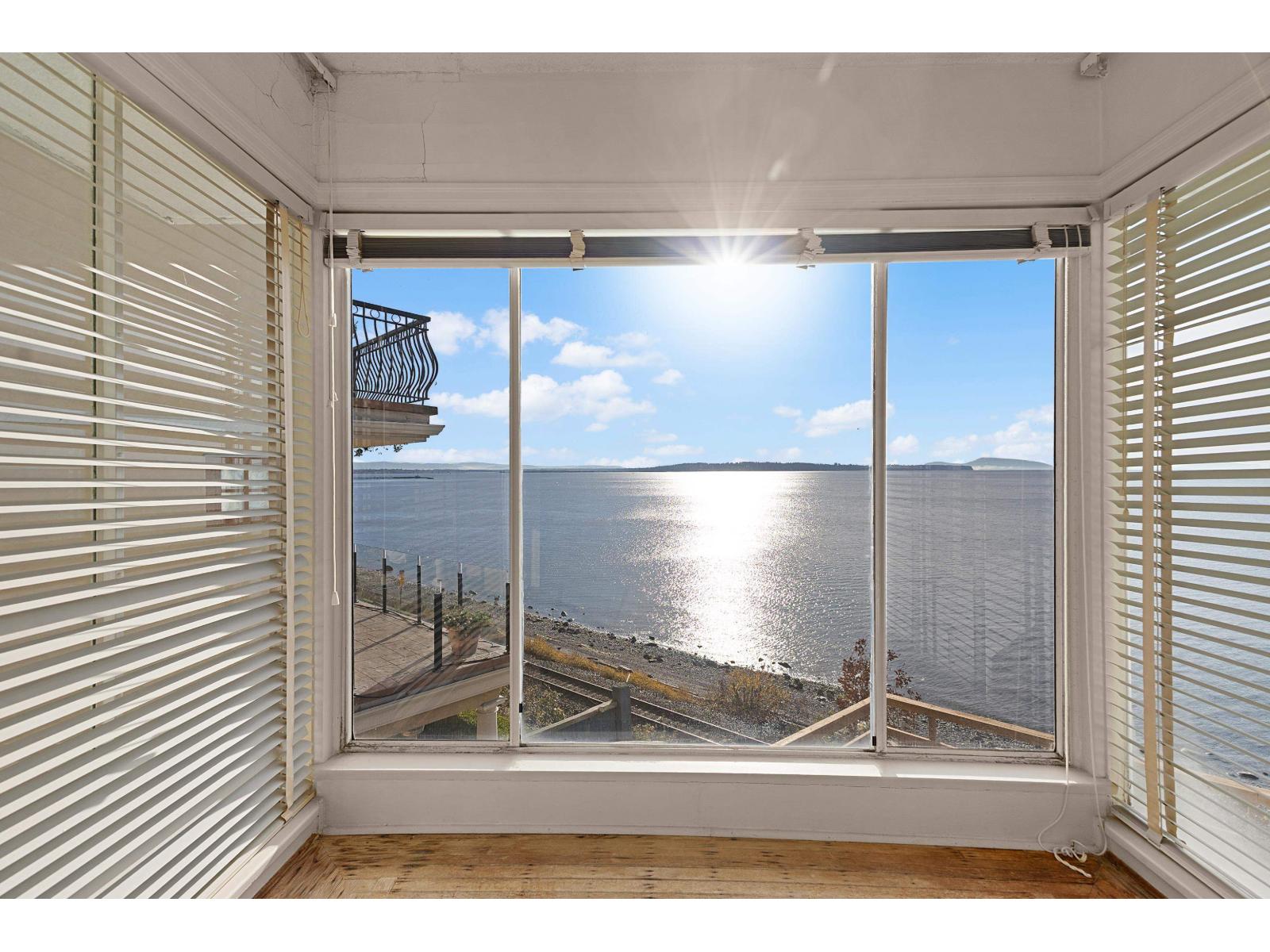 14458 MARINE DRIVE, White Rock