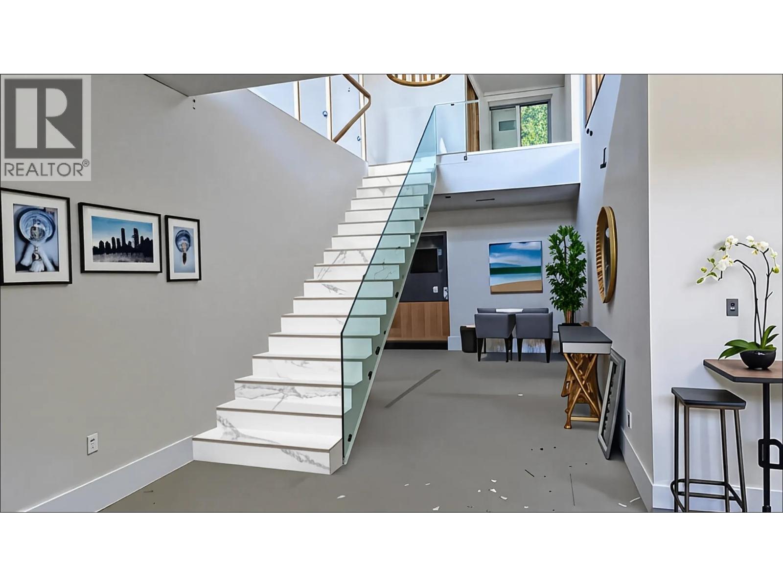 3295 WESTMOUNT ROAD, West Vancouver
