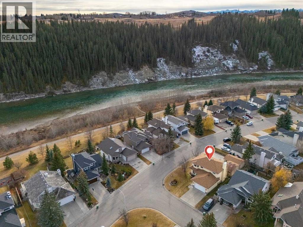 301 Riverview Green, Cochrane