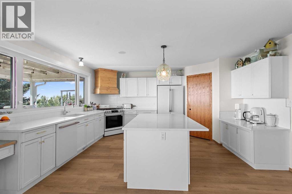 40017 RR23, Rural Lacombe County