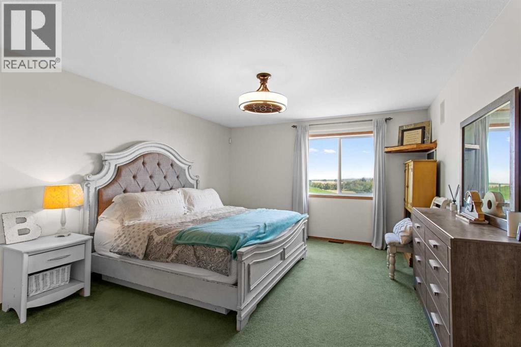 40017 RR23, Rural Lacombe County